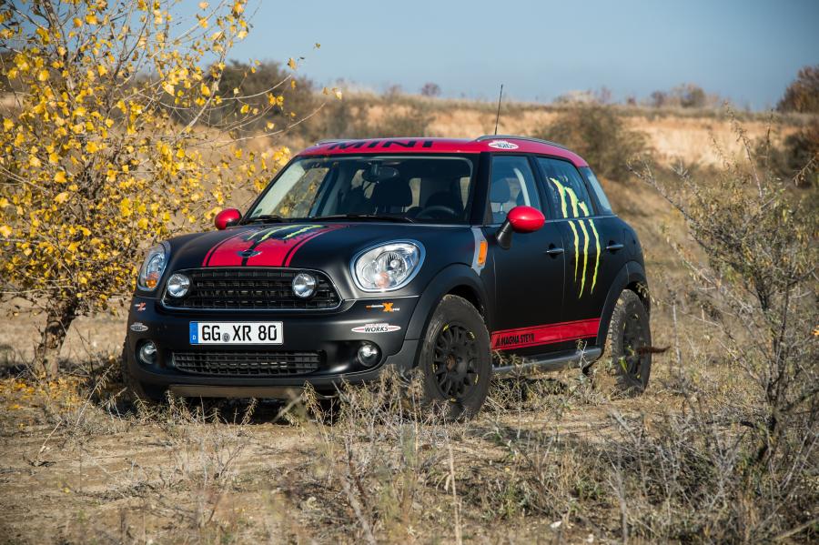  Mini Countryman X-Raid Service Vehicle 2012 года  (фото 40 из 41)